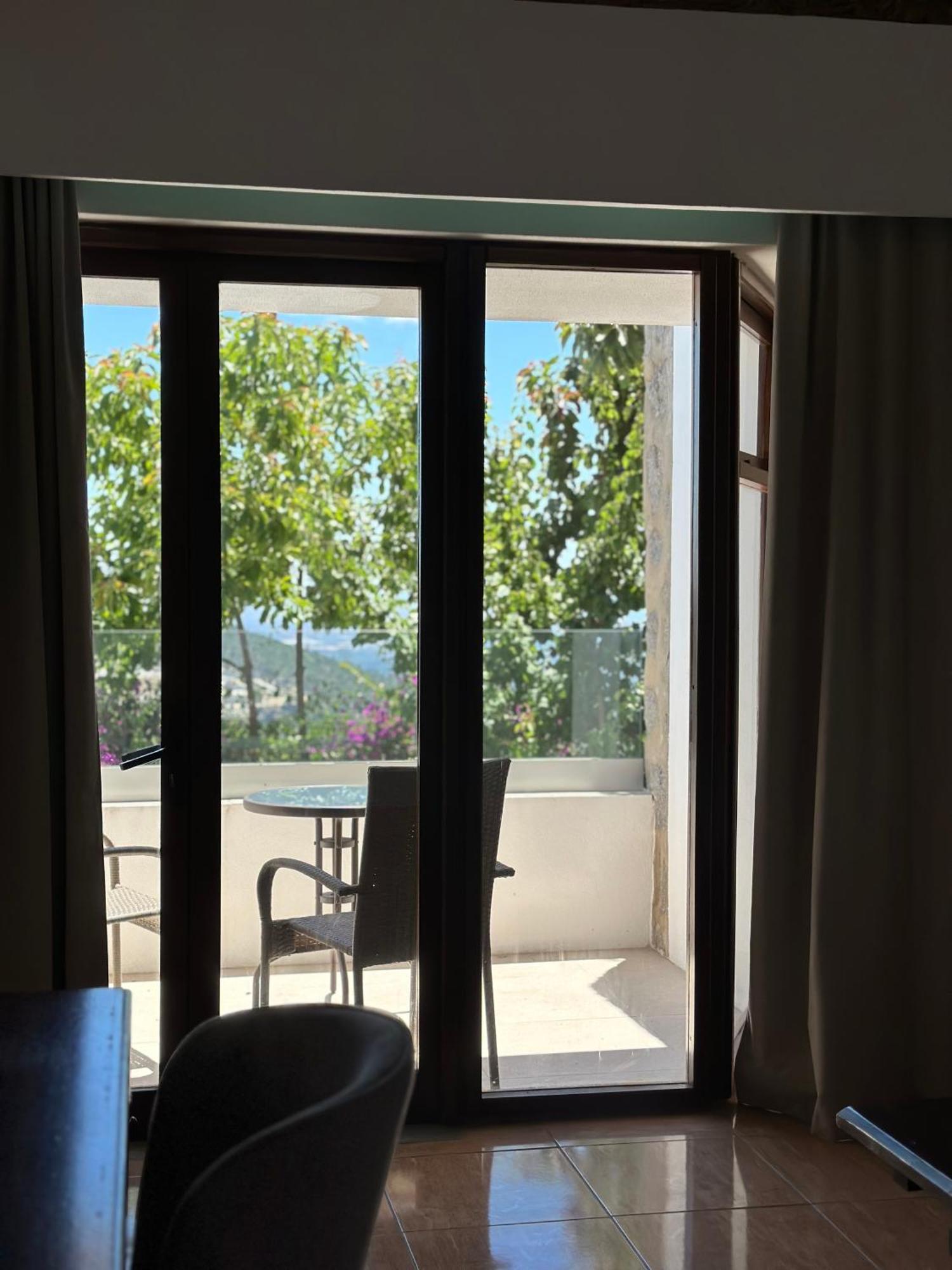Aqua Vista 4*